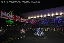 鈴鹿8耐ロードレース : -SUZUKA (三重)
